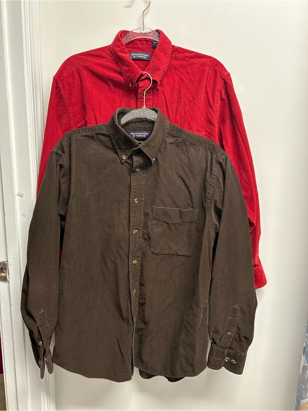 Roundtree & Yorke Men's Button-Down Corduroy Shirts lot of 2 Brown and Red